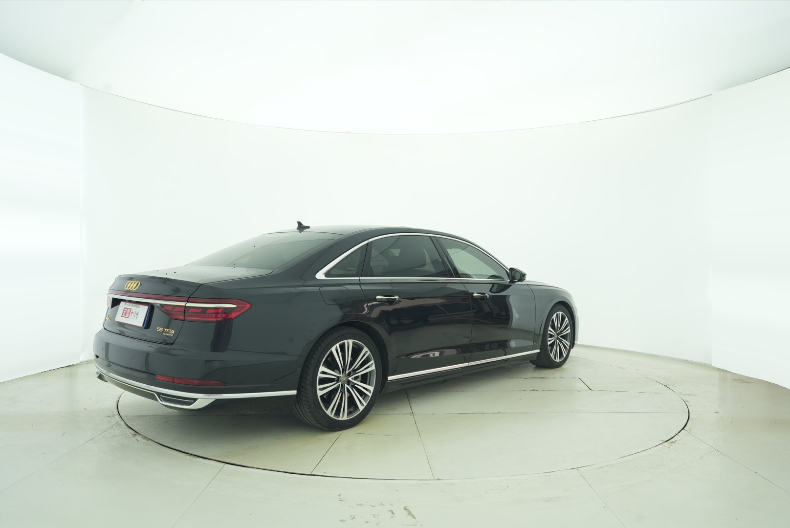 Audi A8 2019 — фото 6