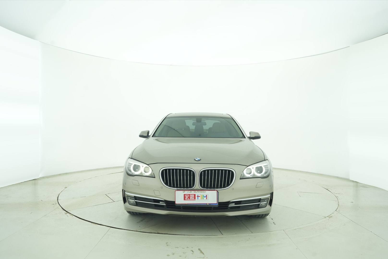 BMW 7 Series 2013 — фото 9