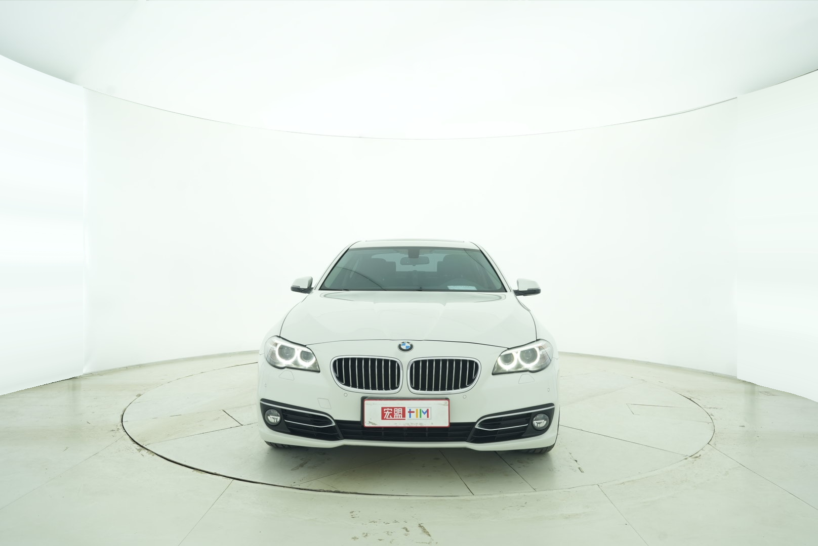 BMW 5 Series 2014 — фото 9