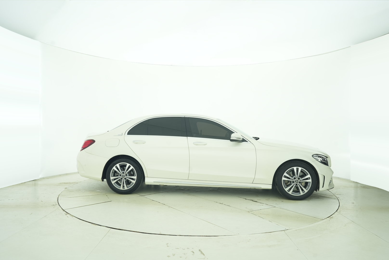 Mercedes Benz C-Class 2020 — фото 7