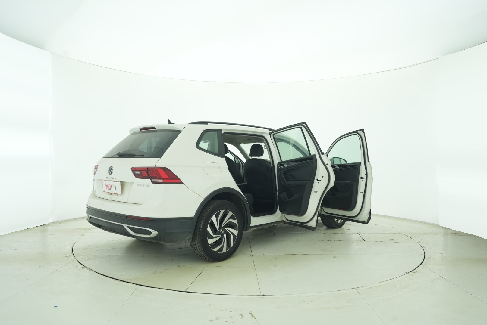 Volkswagen Tiguan L 2022 — фото 14
