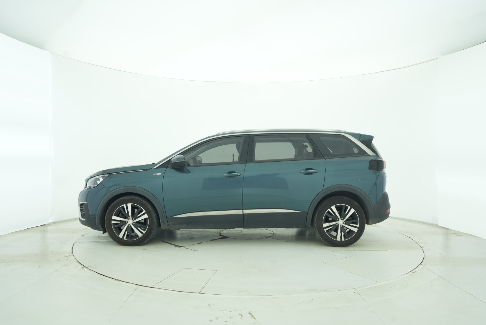 Peugeot 5008 2017 — фото 3