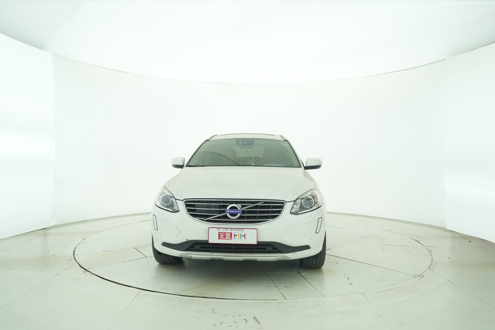 VOLVO XC60 2017 — фото 9