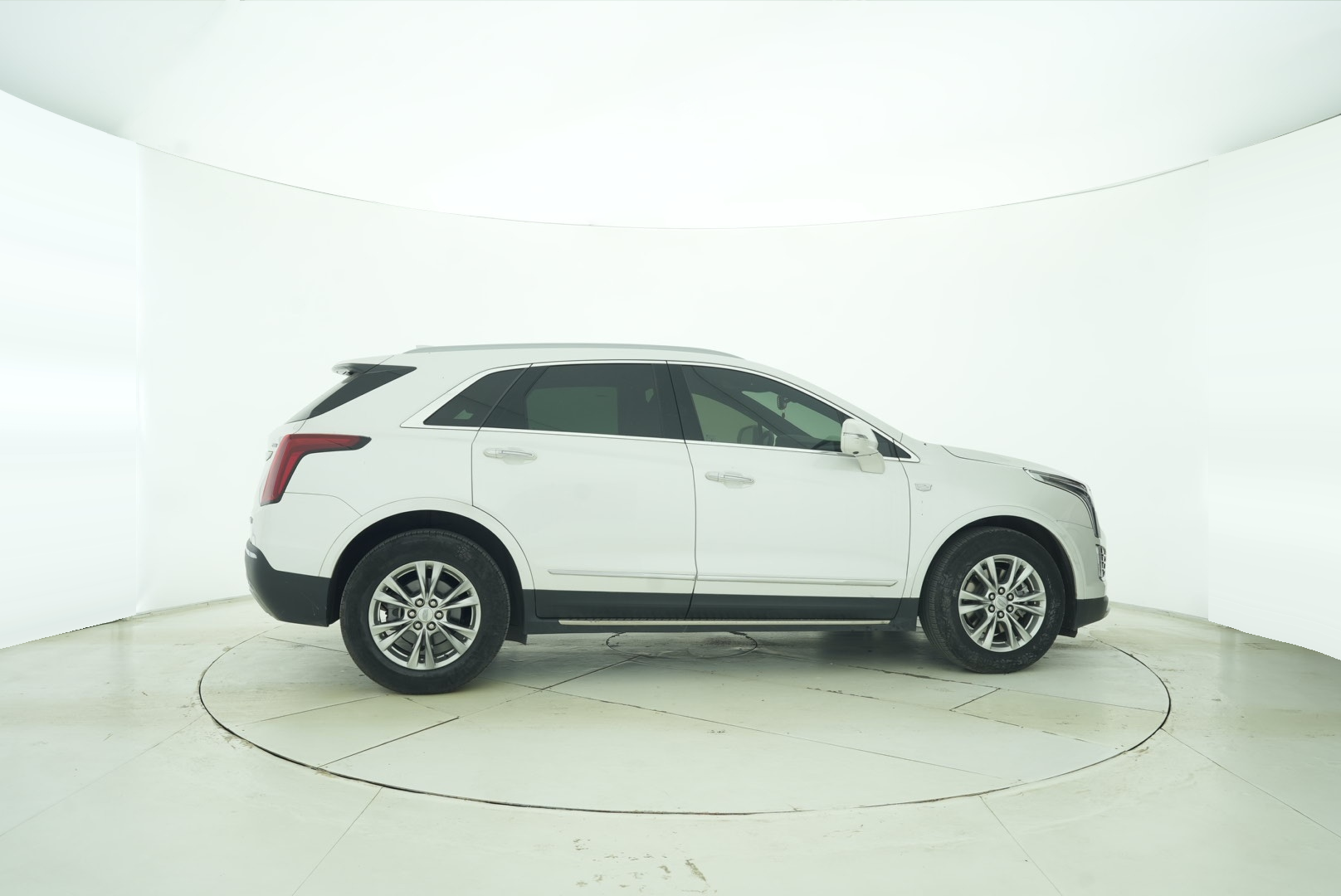 Cadillac XT5 2022 — фото 2