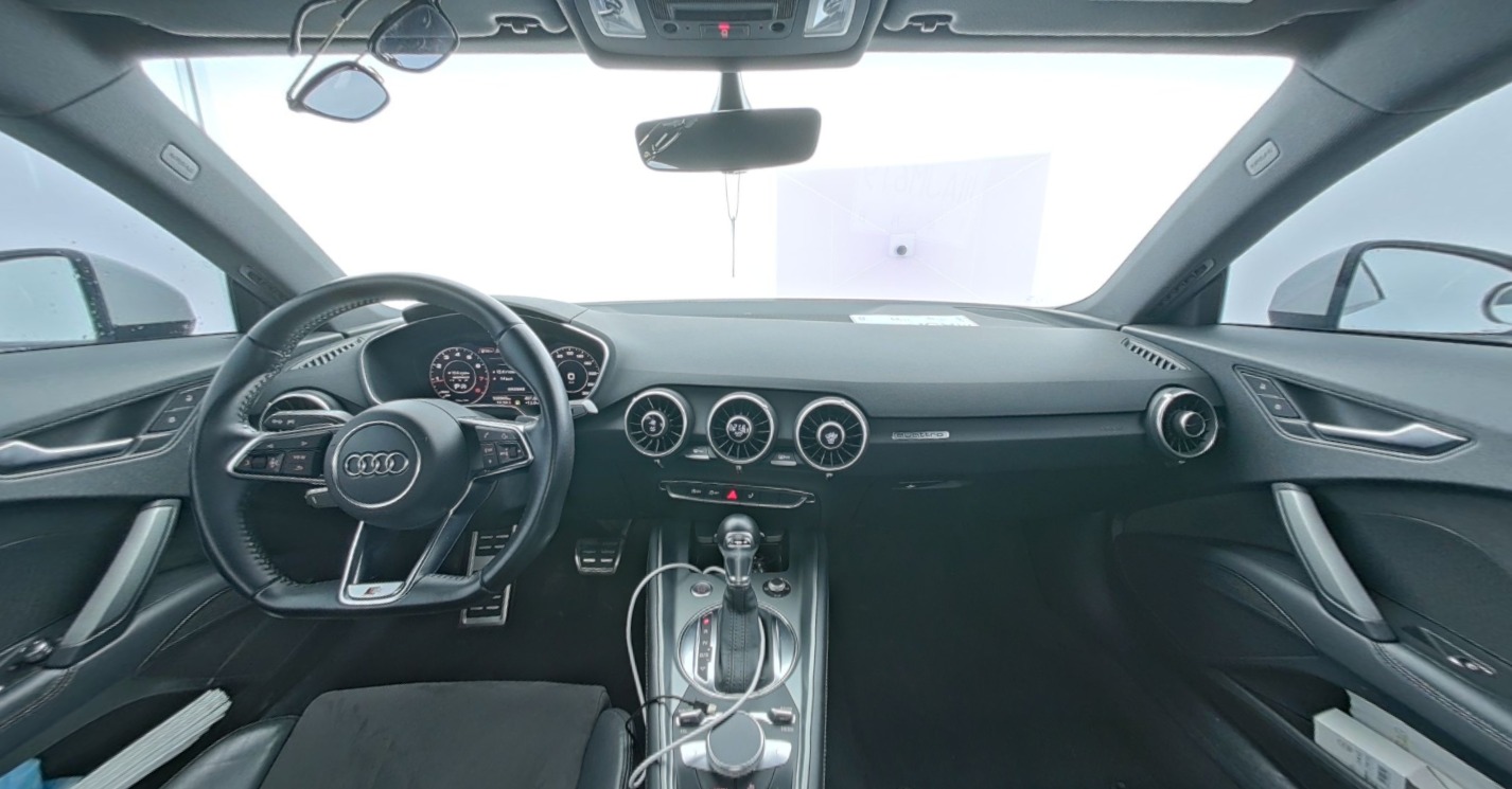 Audi TT 2015 — фото 1