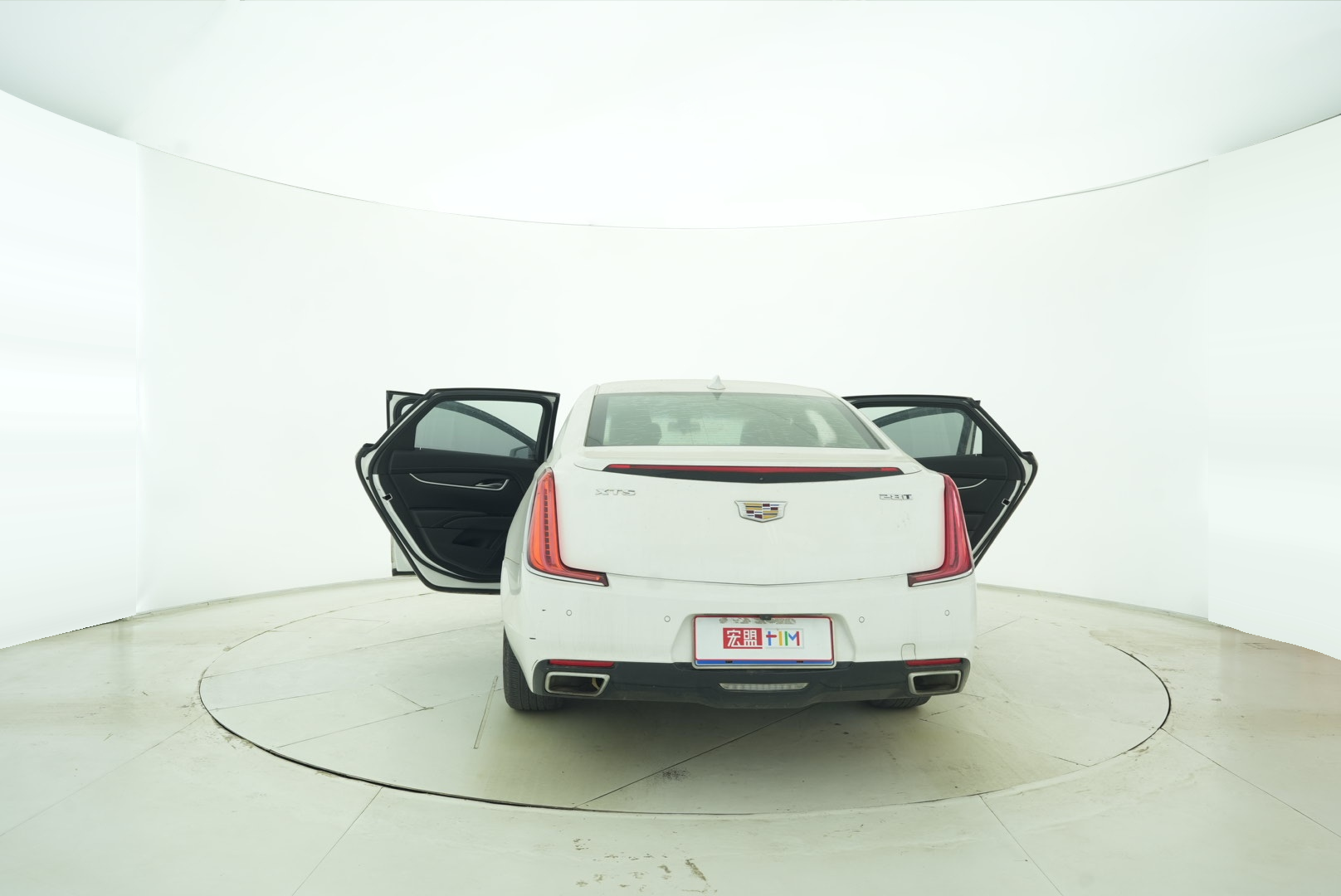 Cadillac XTS 2018 — фото 14