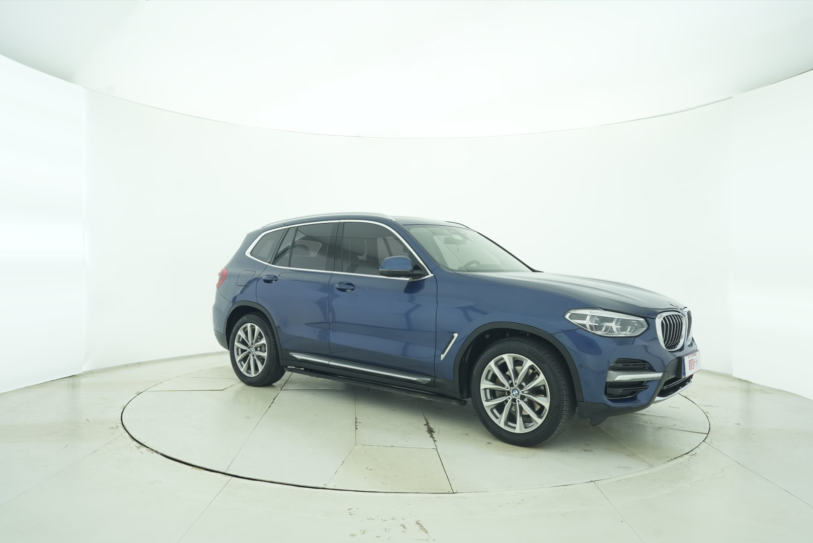 BMW X4 2022 — фото 8