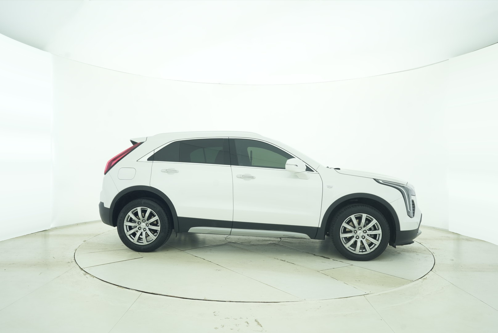 Cadillac XT4 2020 — фото 13