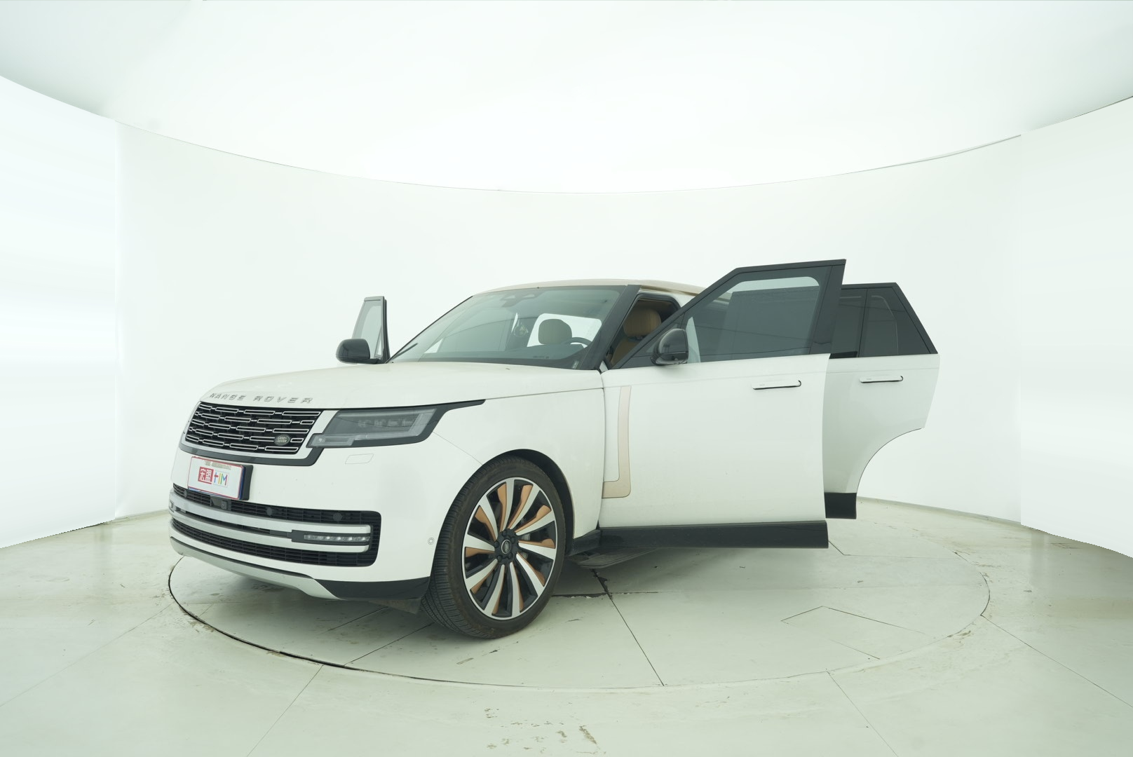 Land Rover Range Rover 2023 — фото 10