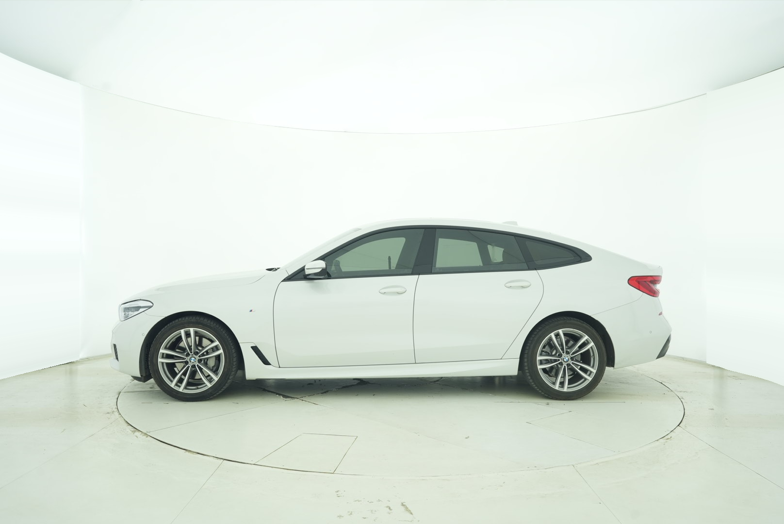 BMW 6 Series GT 2019 — фото 3