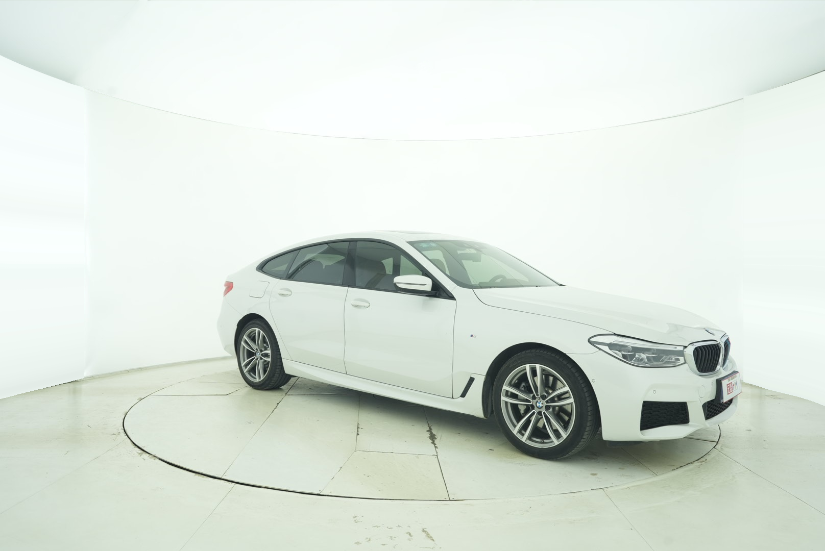 BMW 6 Series GT 2019 — фото 8