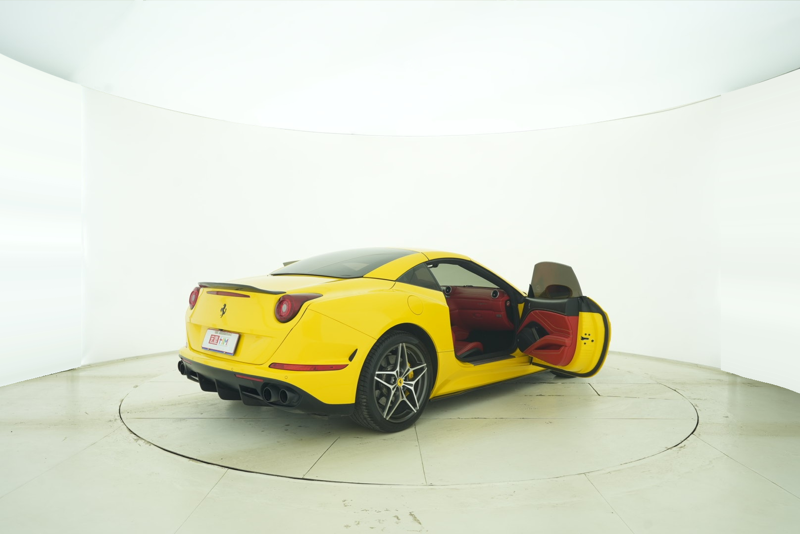 Ferrari California T 2015 — фото 15