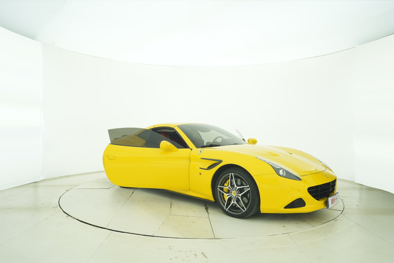 Ferrari California T 2015 — фото 17