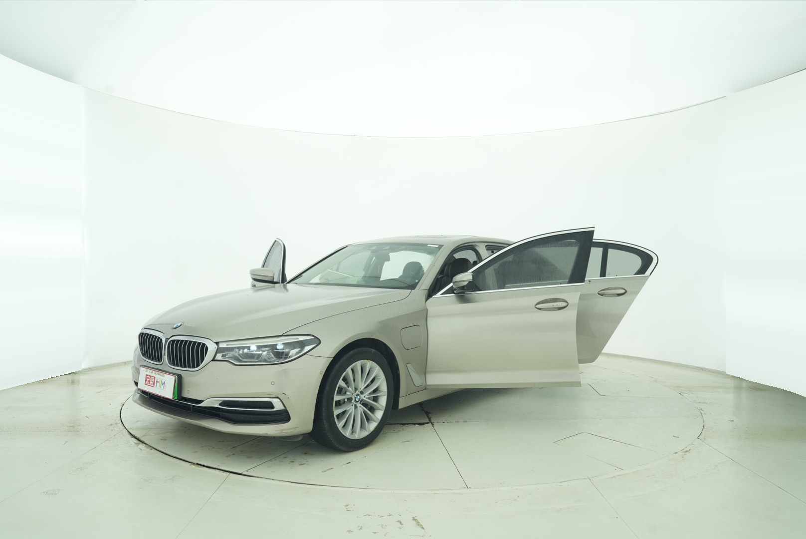 BMW 5 Series Hybrid 2020 — фото 10