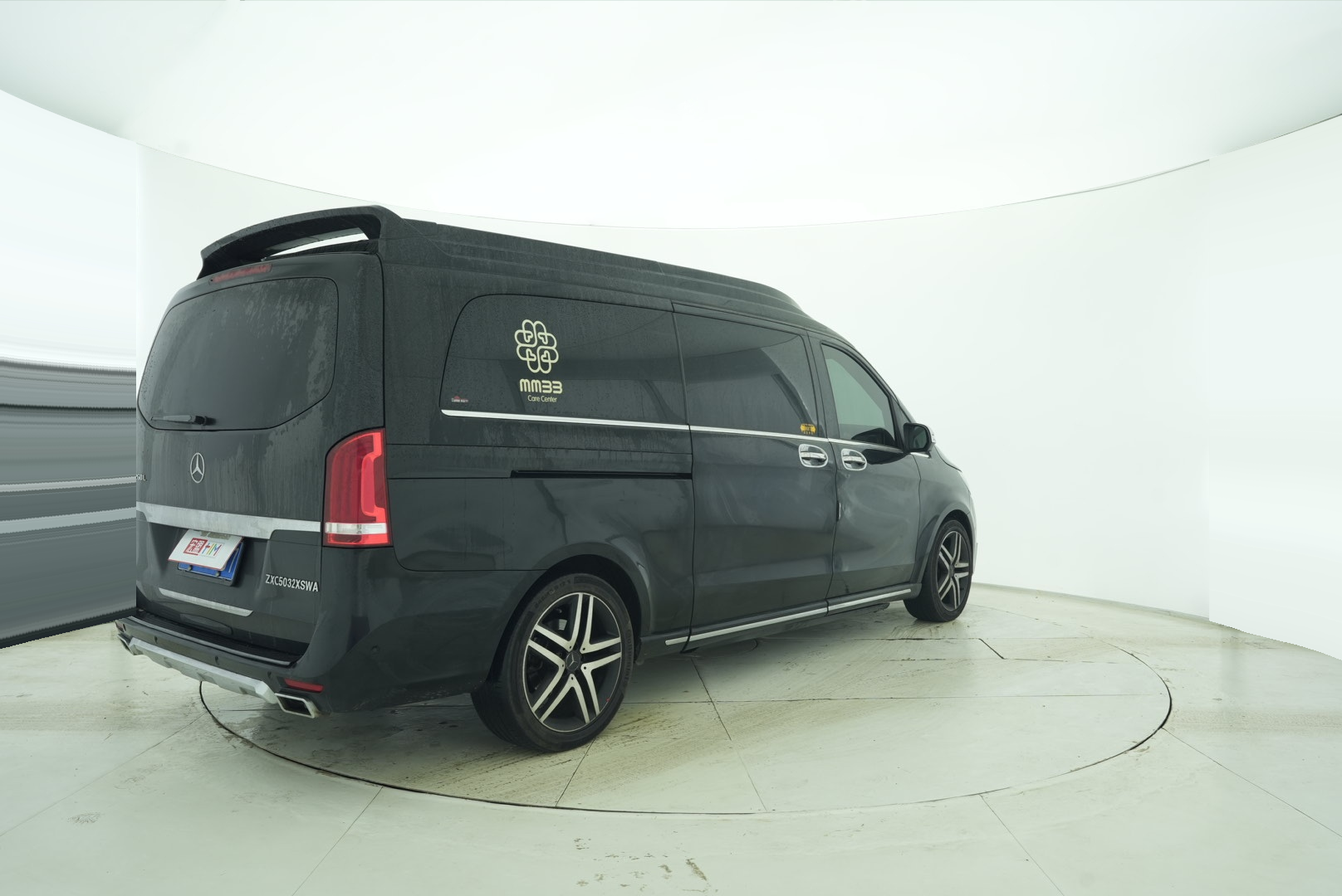 Mercedes Benz V-Class 2017 — фото 6