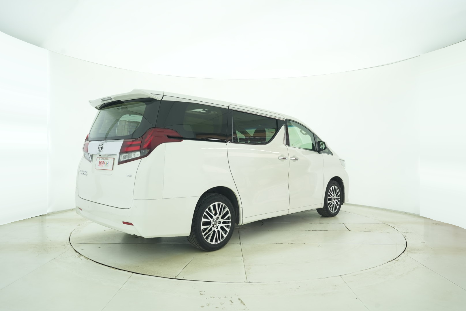 Toyota Elfa 2015 — фото 6