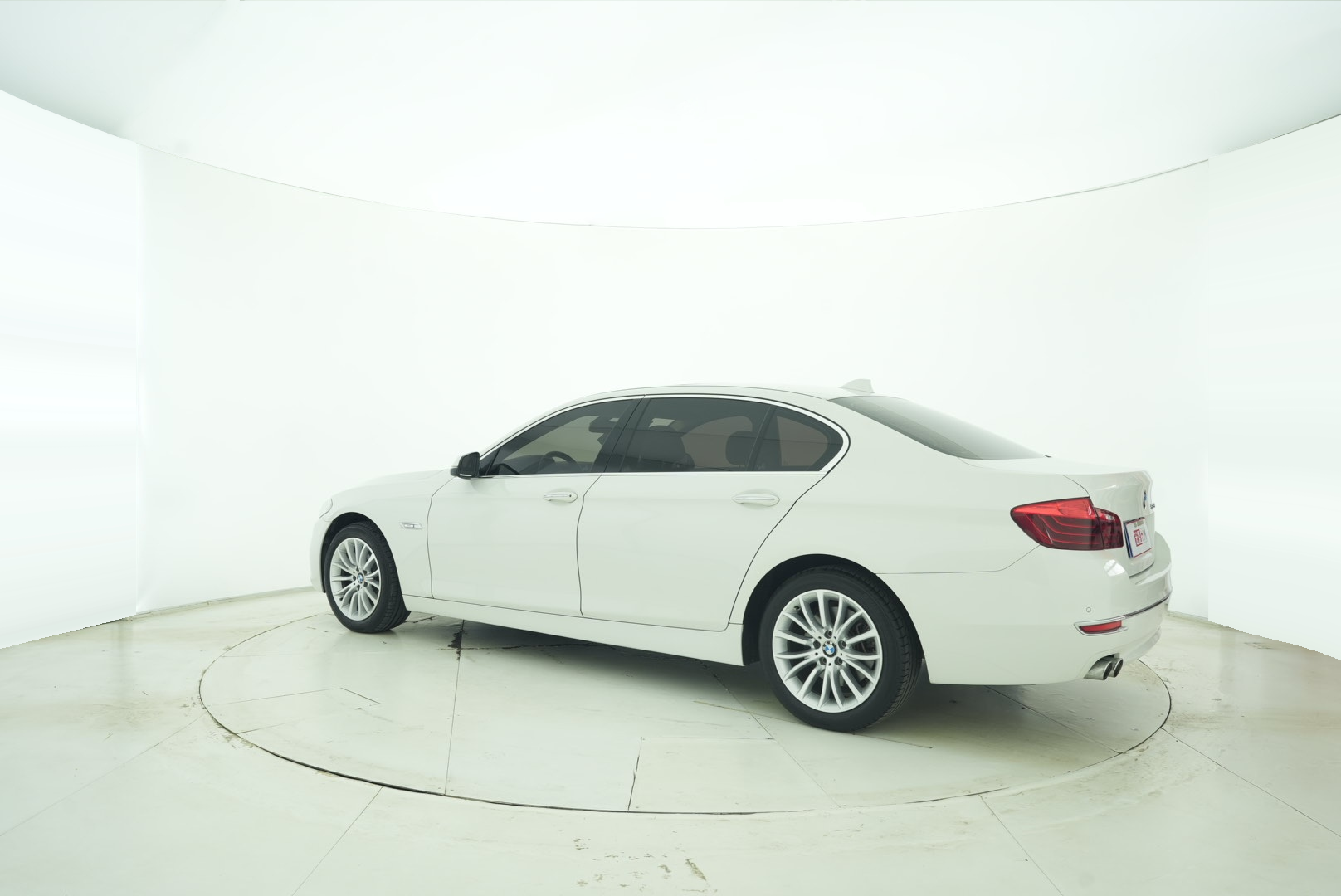 BMW 5 Series 2014 — фото 4