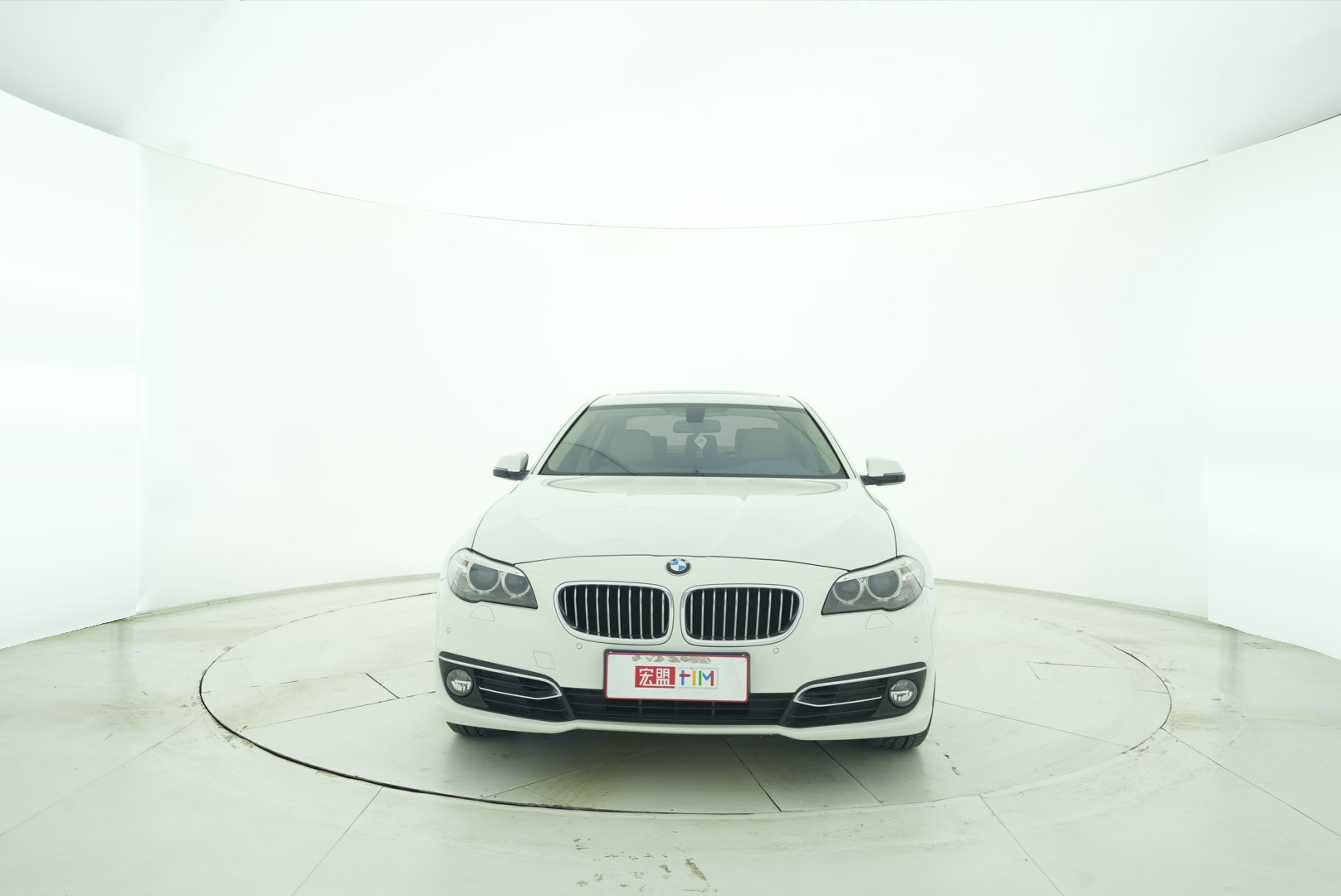 BMW 5 Series 2014 — фото 9