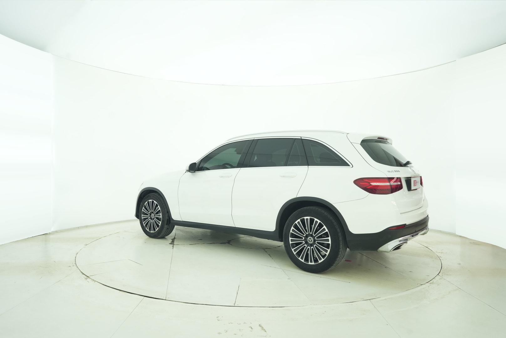 Mercedes Benz GLC 2018 — фото 4