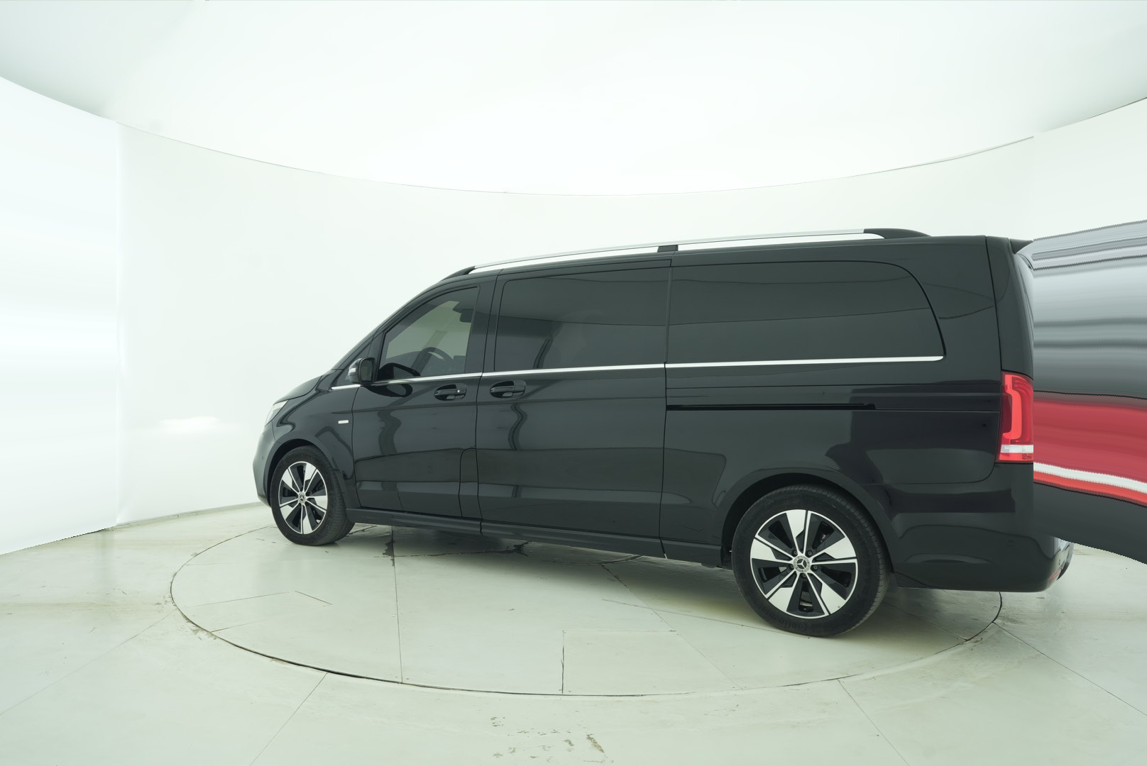 Mercedes Benz V-Class 2018 — фото 4
