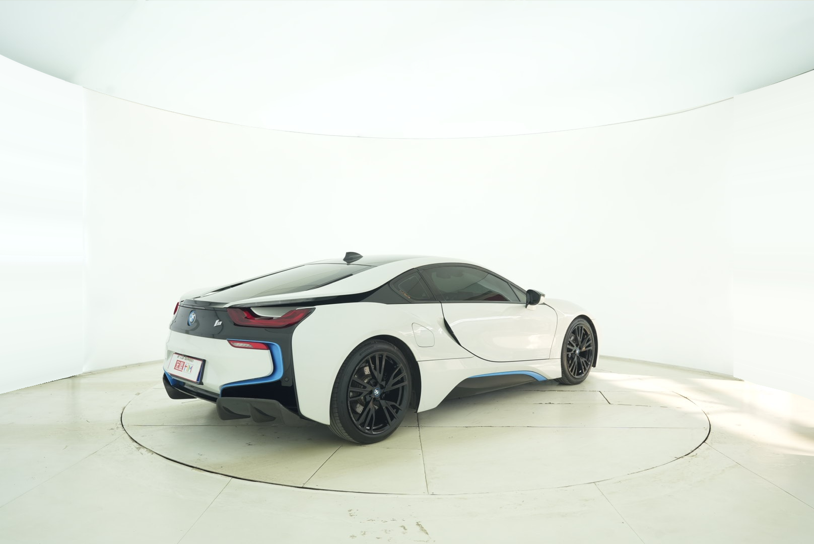 BMW i8 2014 — фото 6