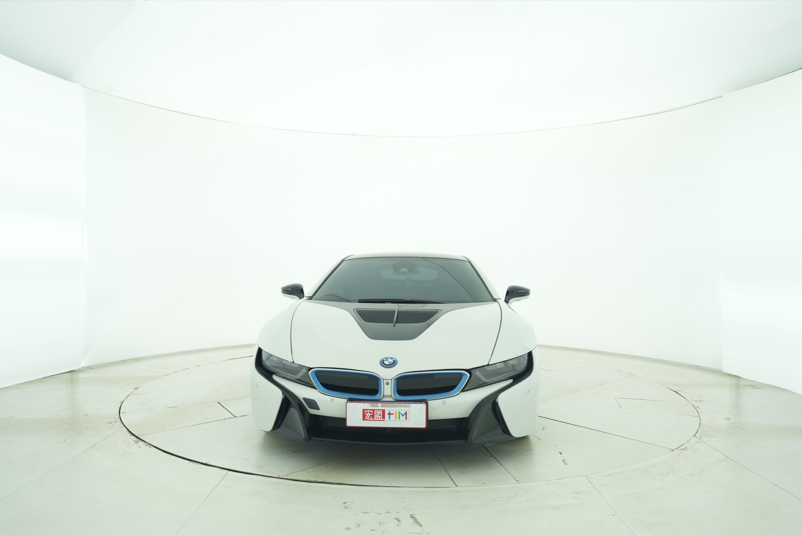 BMW i8 2014 — фото 9