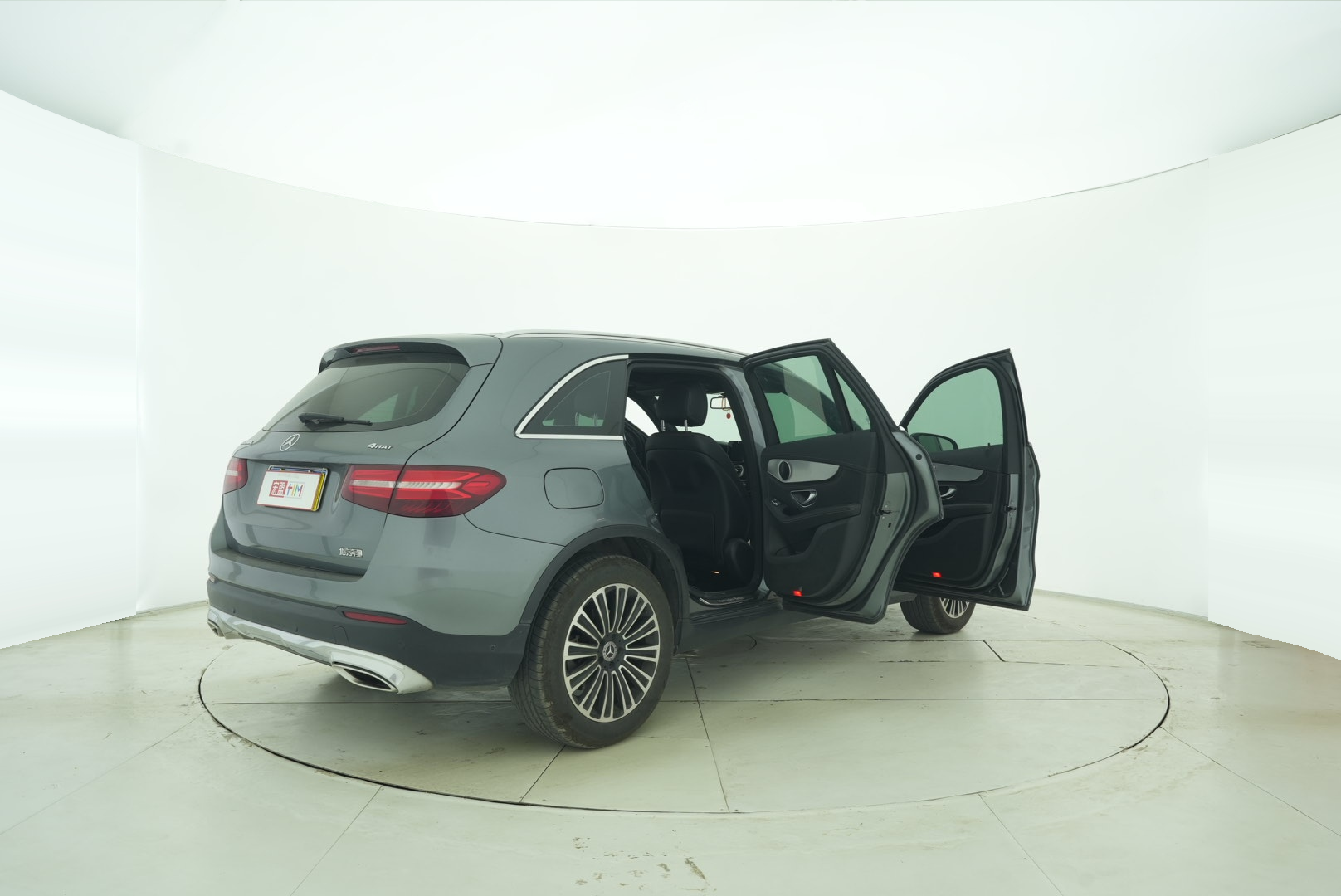 Mercedes Benz GLC 2019 — фото 23