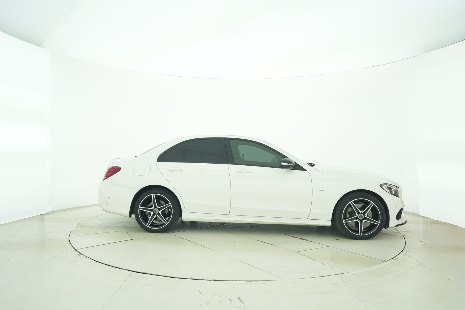 Mercedes Benz C-Class 2018 — фото 7