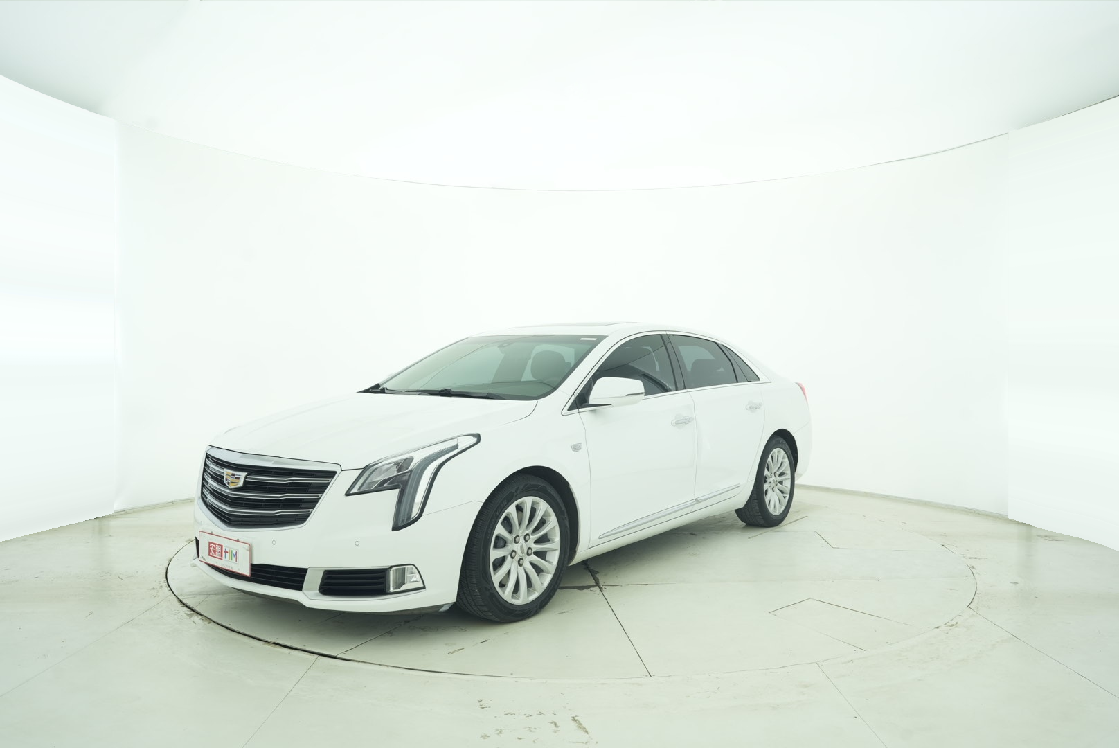 Cadillac XTS 2018 — фото 2