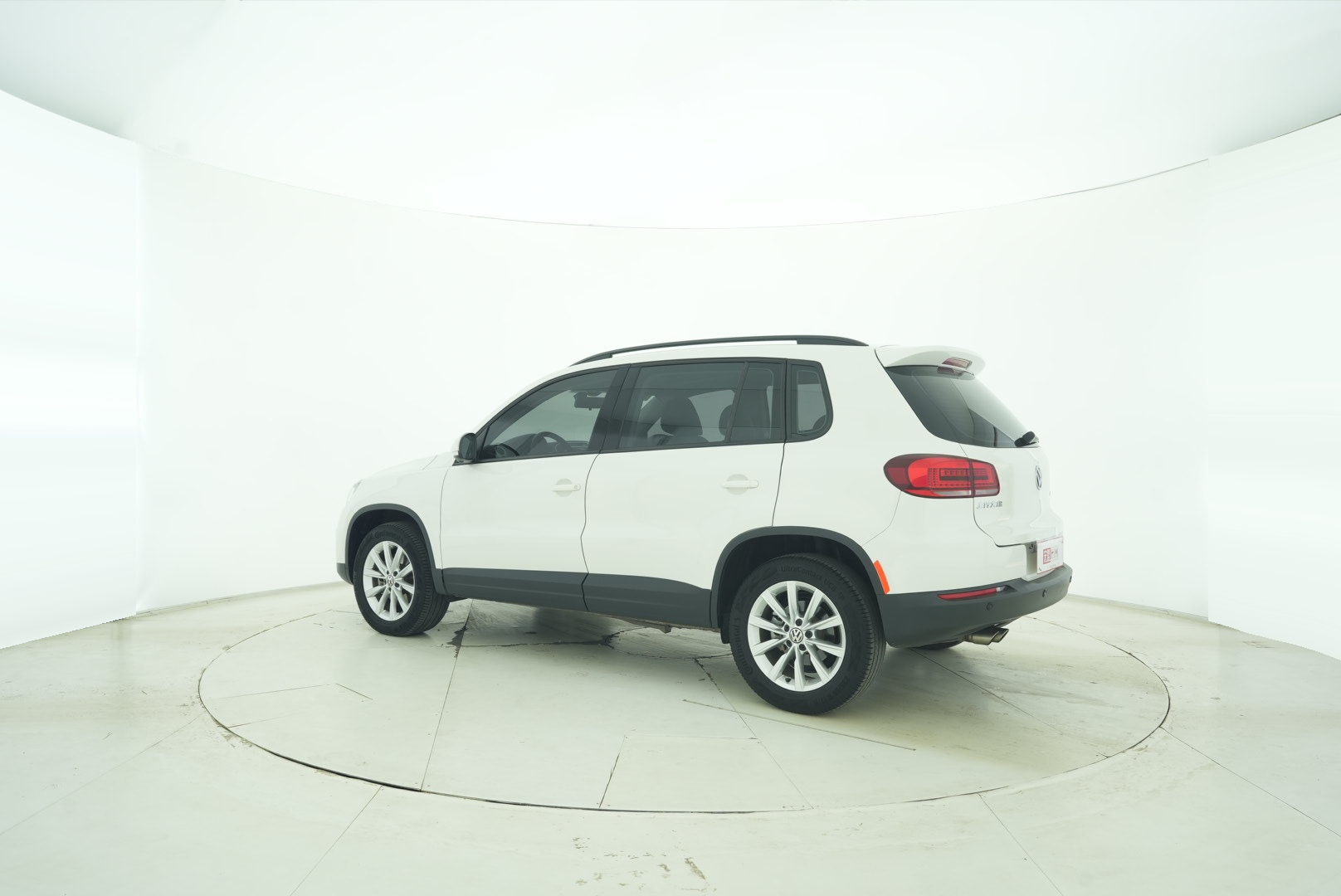 Volkswagen Tuguan 2017 — фото 4