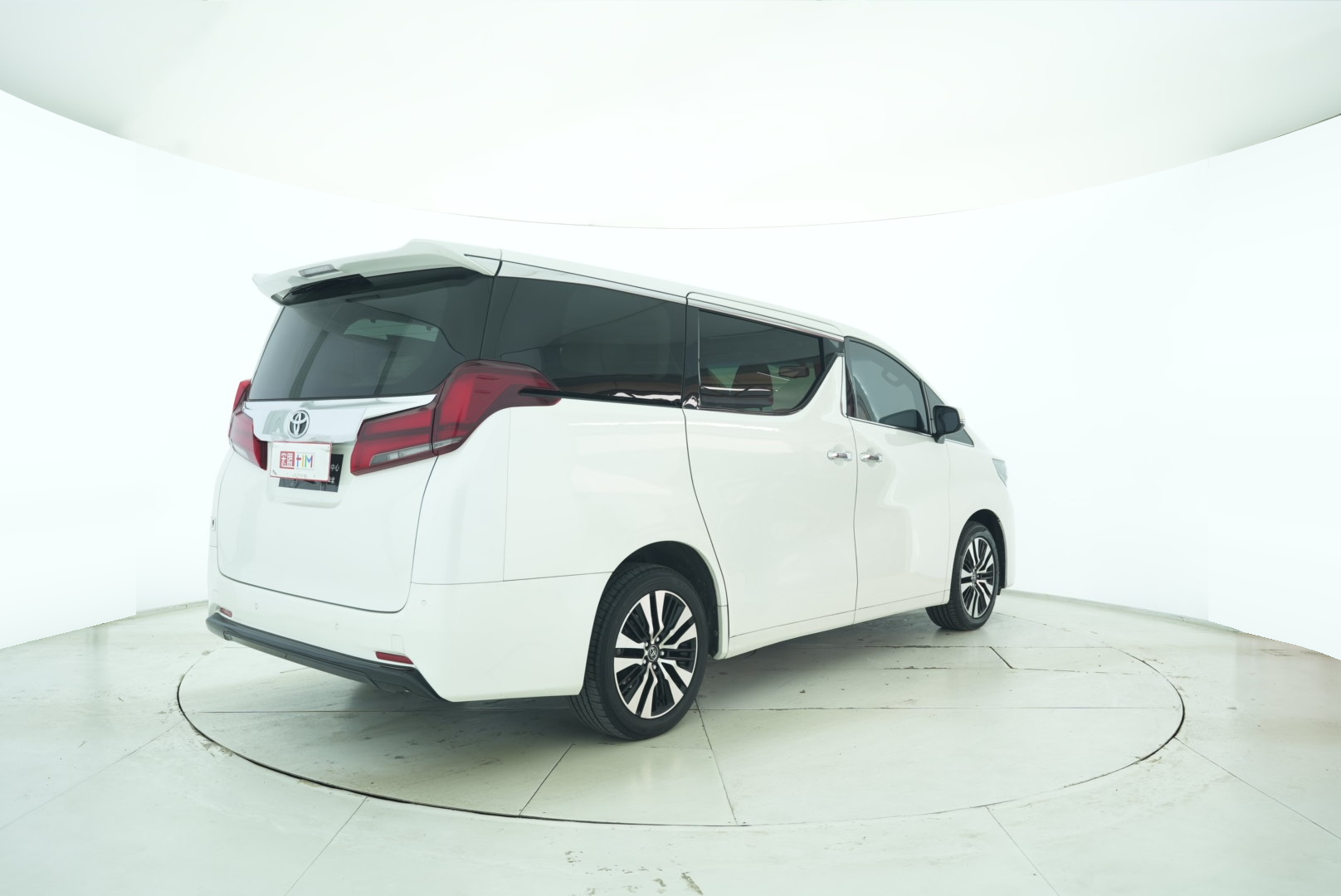 Toyota Elfa 2018 — фото 6
