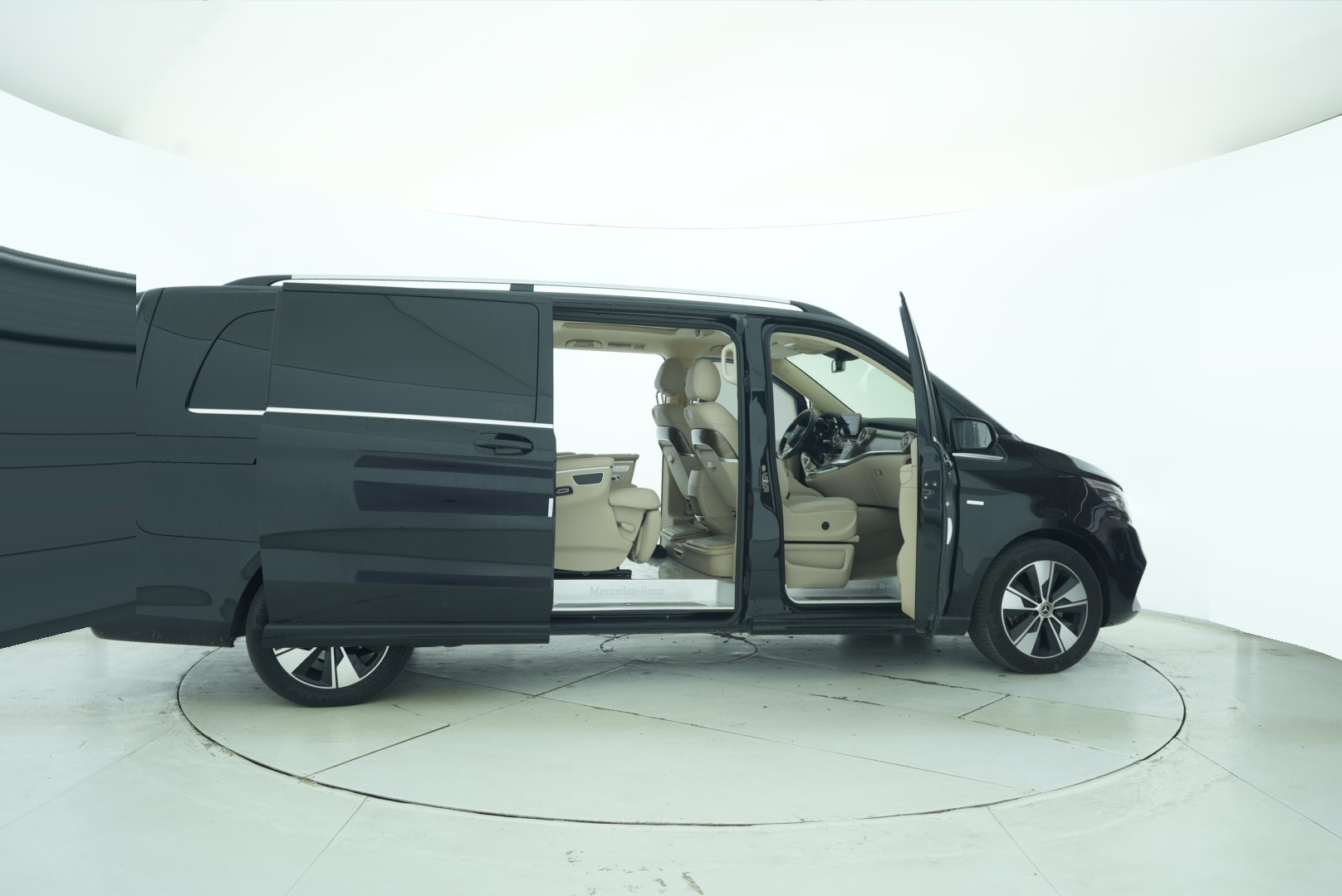 Mercedes Benz V-Class 2016 — фото 12