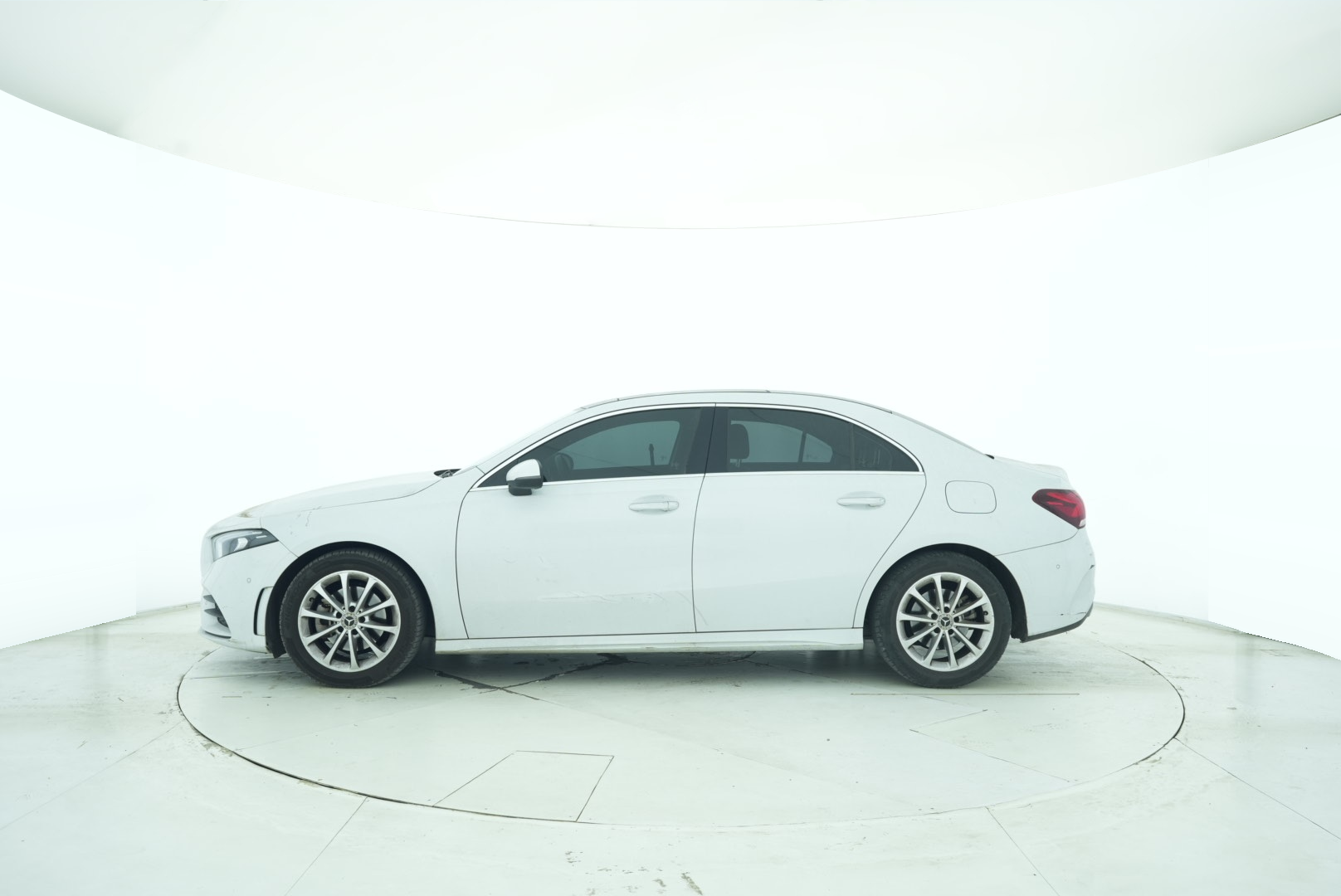 Mercedes Benz A-Class 2020 — фото 3
