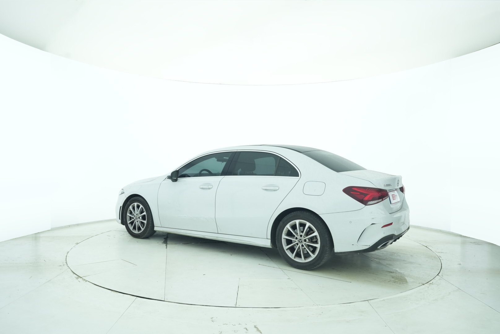 Mercedes Benz A-Class 2020 — фото 4