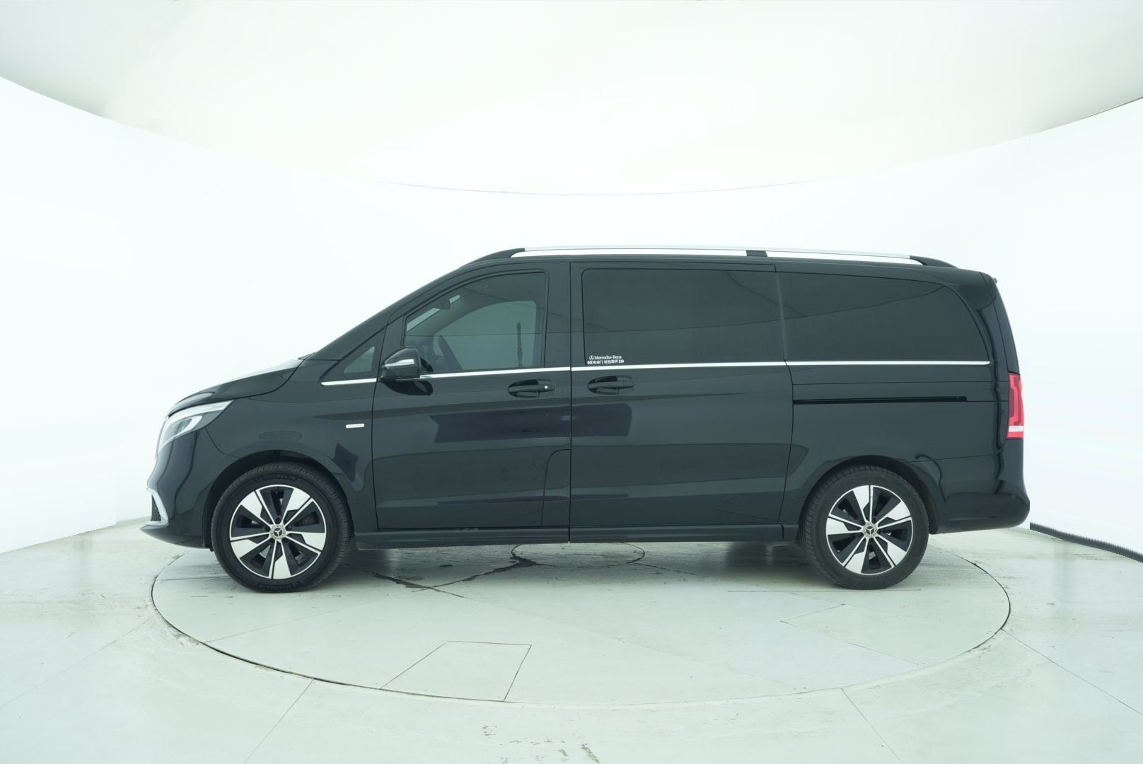 Mercedes Benz V-Class 2018 — фото 3