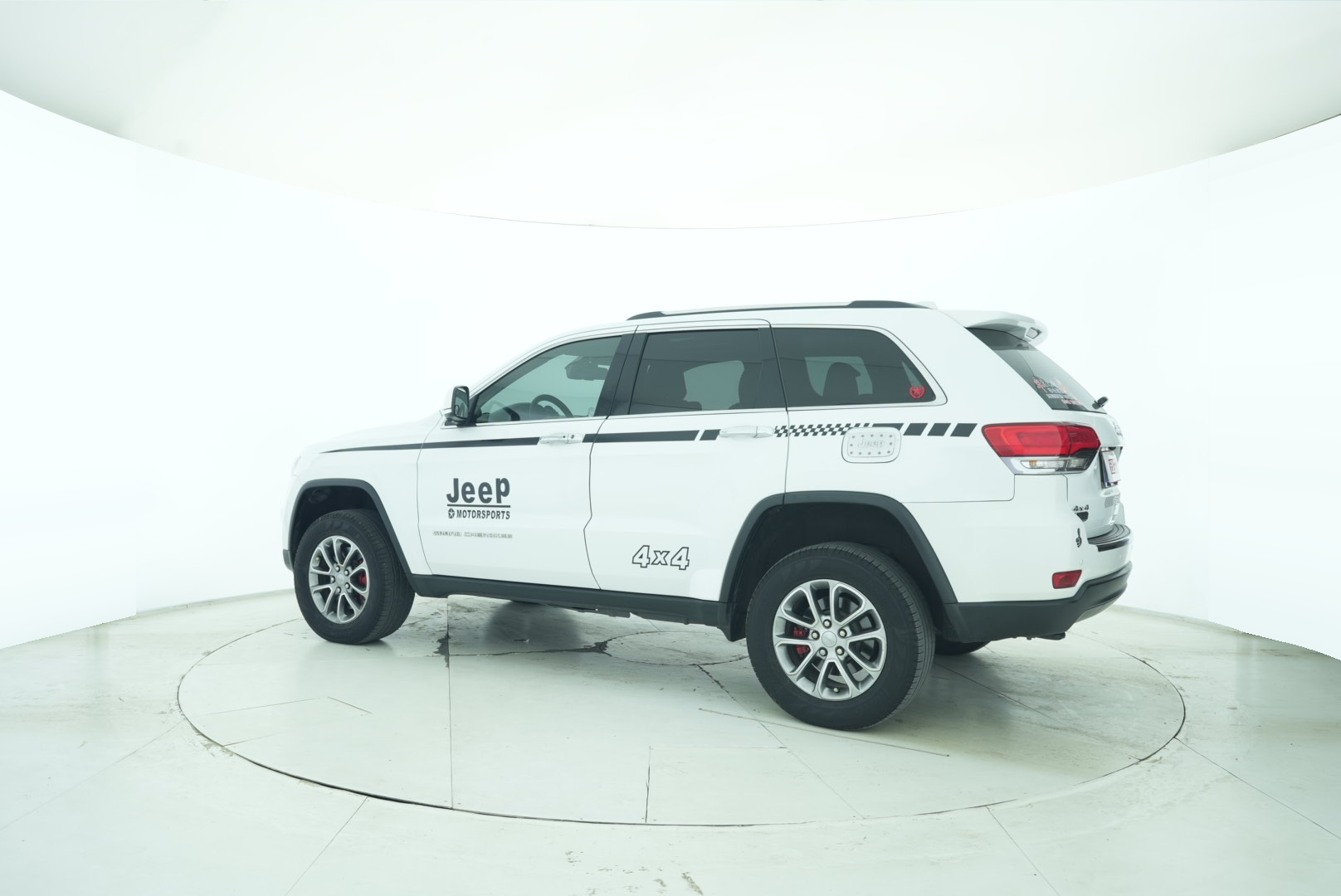 Jeep Grand Cherokee (Imported) 2013 — фото 7