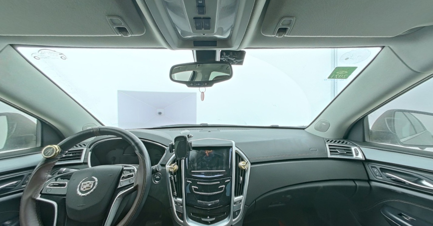 Cadillac SRX 2014 — фото 1