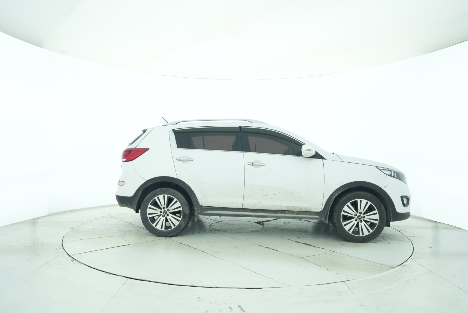 KIA Sportage 2010 — фото 7
