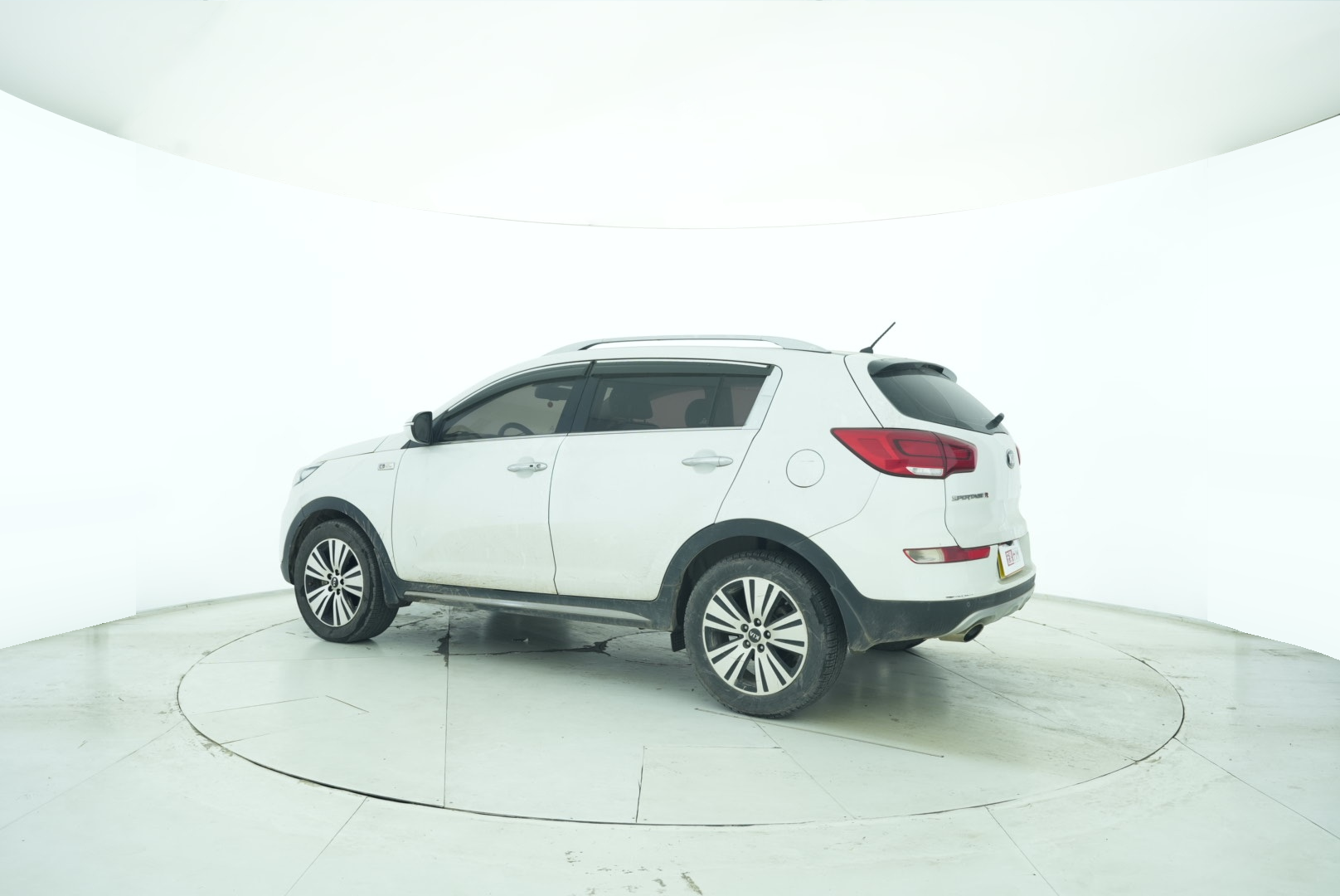 KIA Sportage 2010 — фото 4