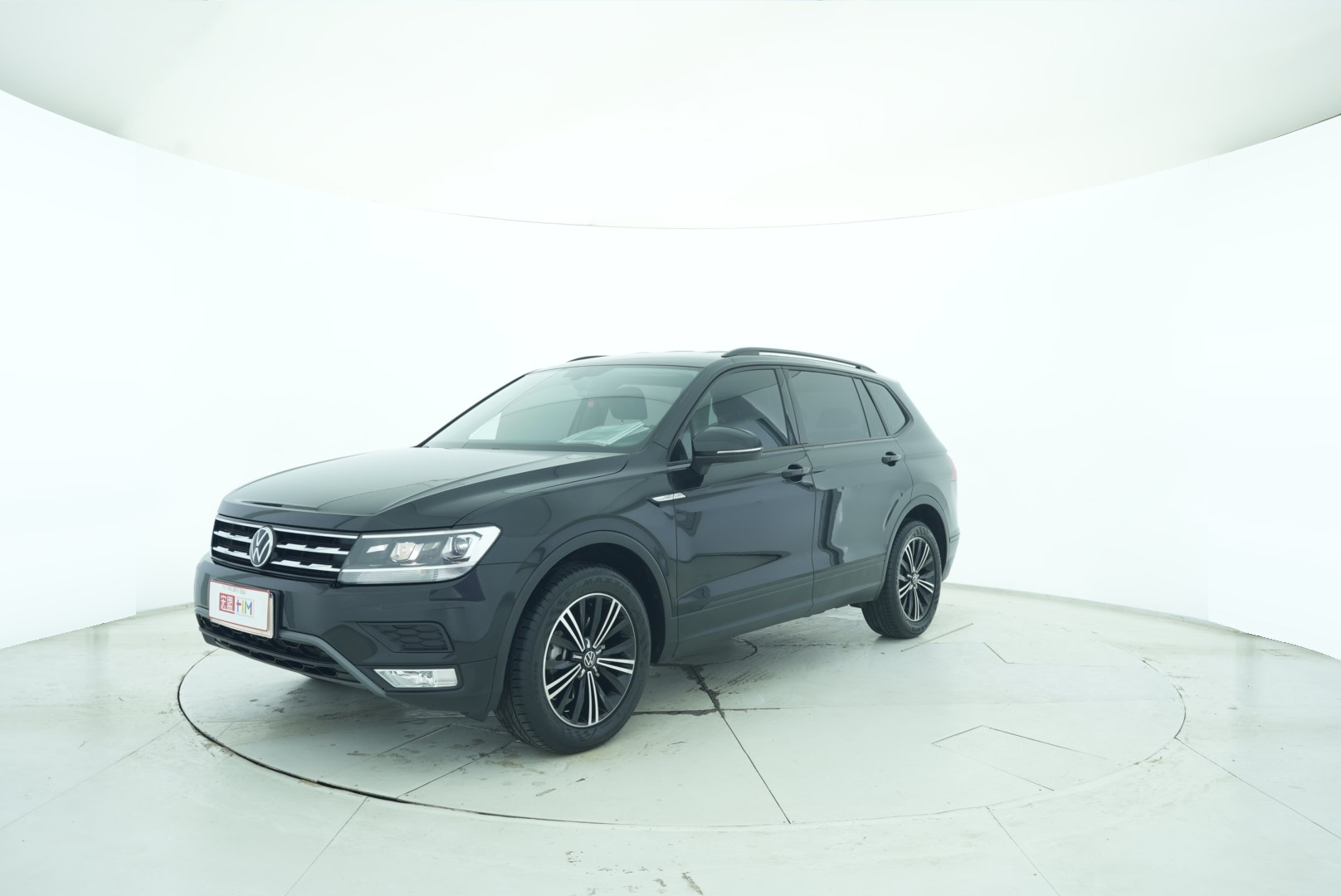 Volkswagen Tiguan L 2021 — фото 2