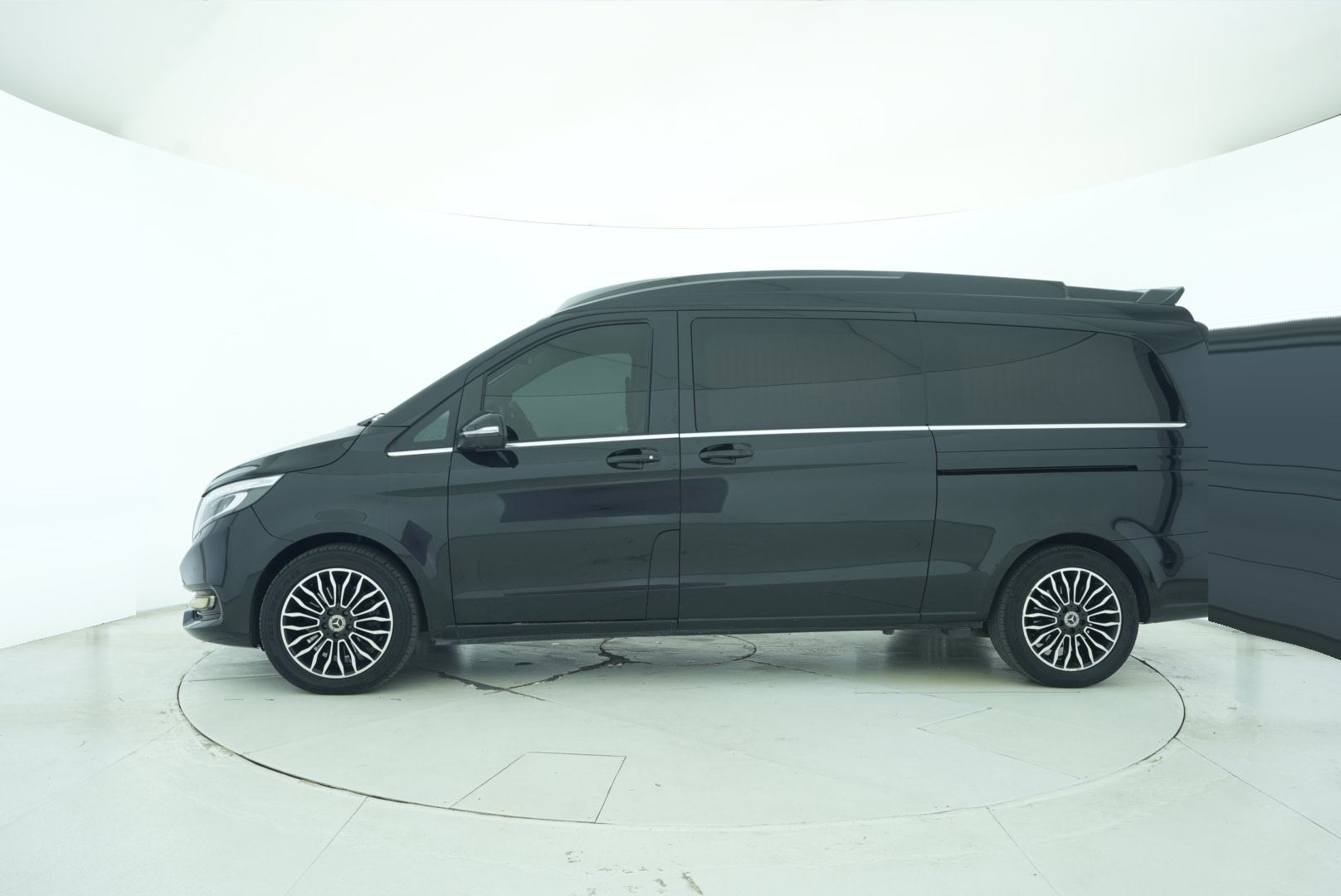 Mercedes Benz V-Class 2018 — фото 3