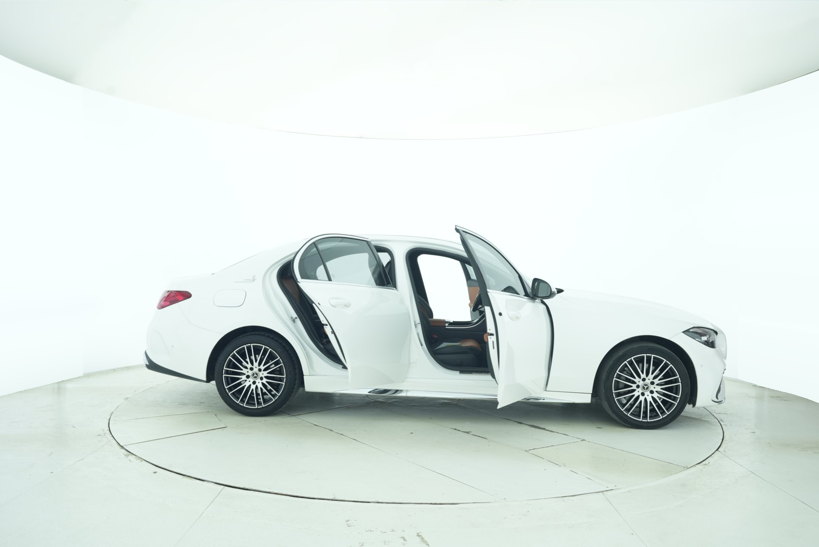 Mercedes Benz C-Class 2022 — фото 16