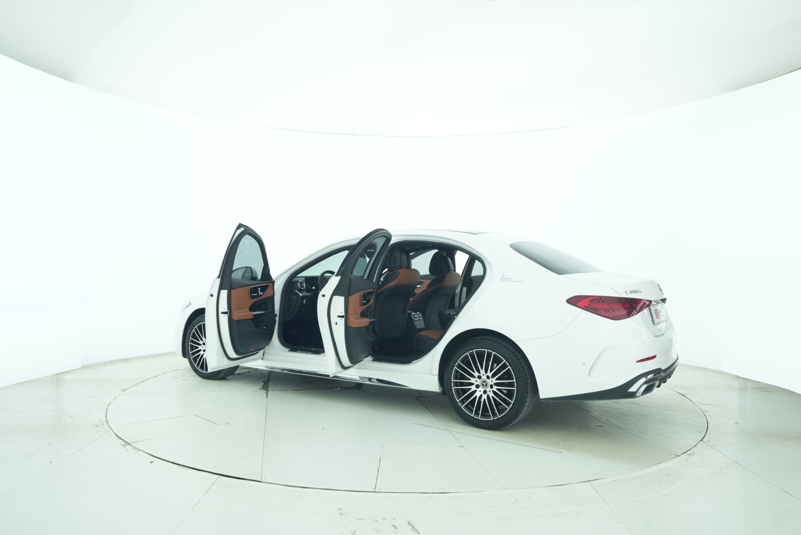Mercedes Benz C-Class 2022 — фото 13