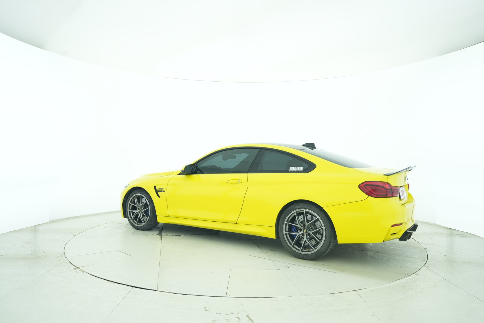BMW M4 2017 — фото 4