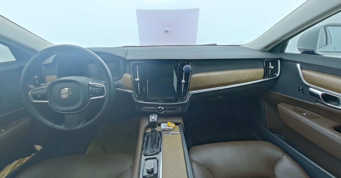 VOLVO S90 2019 — фото 1