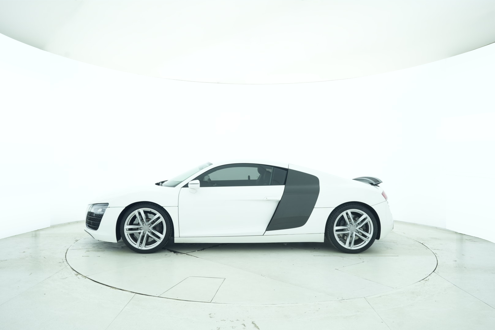 Audi R8 2014 — фото 3