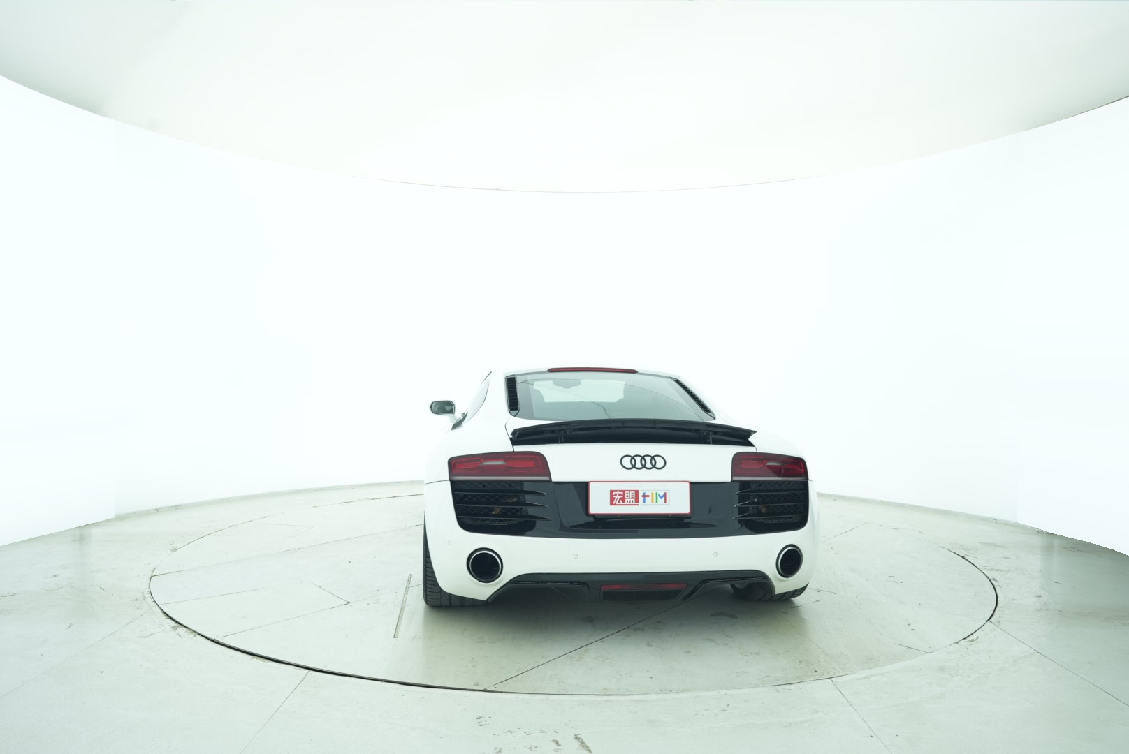 Audi R8 2014 — фото 5