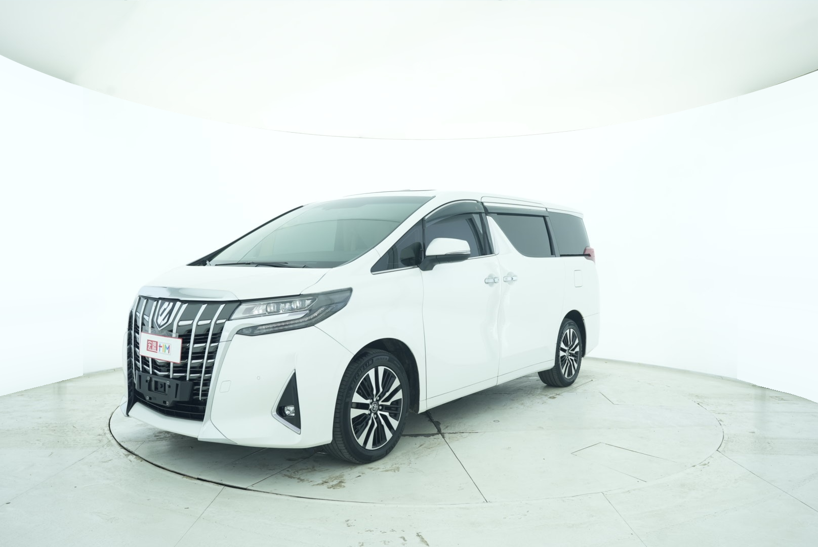 Toyota Elfa 2018 — фото 2