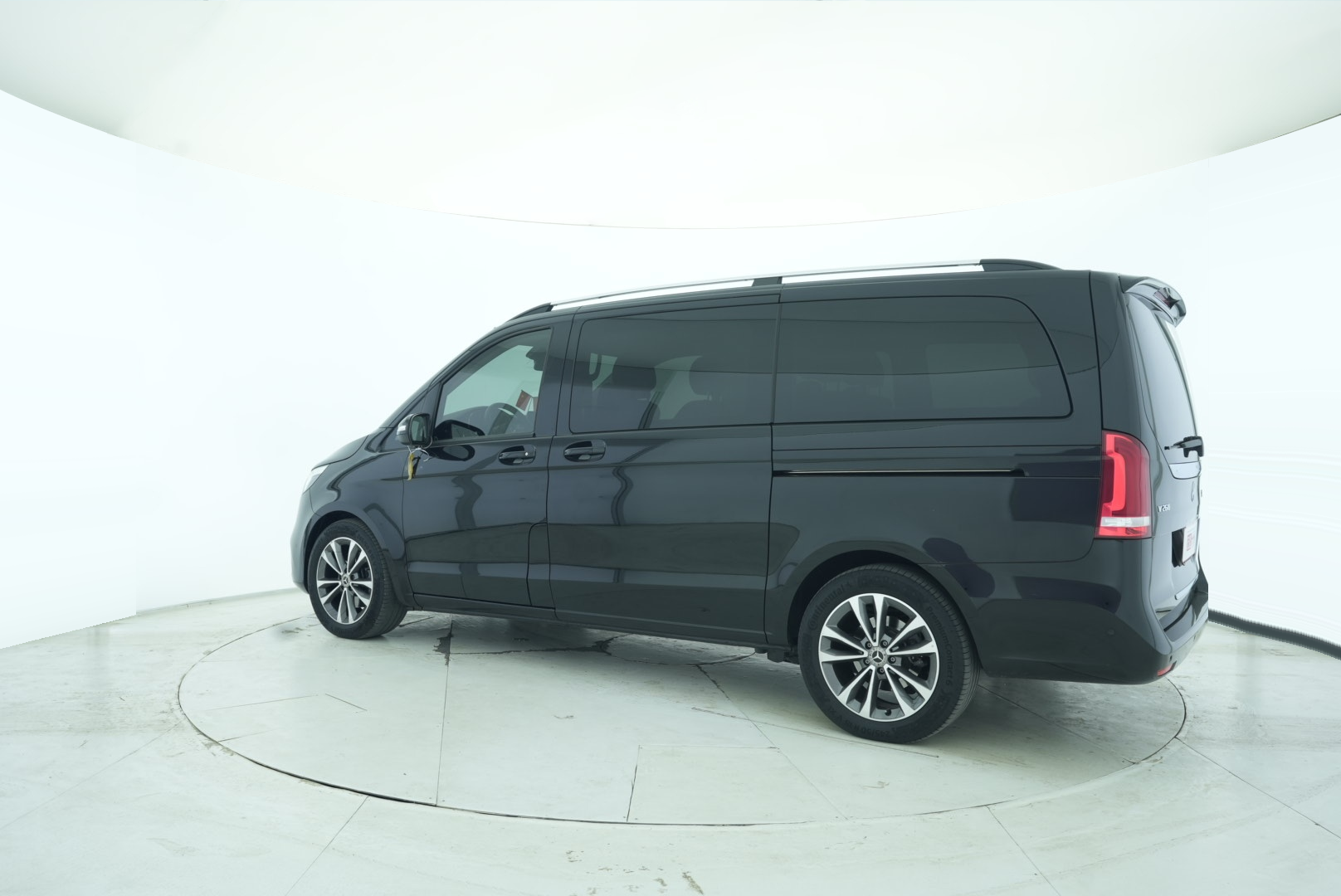 Mercedes Benz V-Class 2018 — фото 4