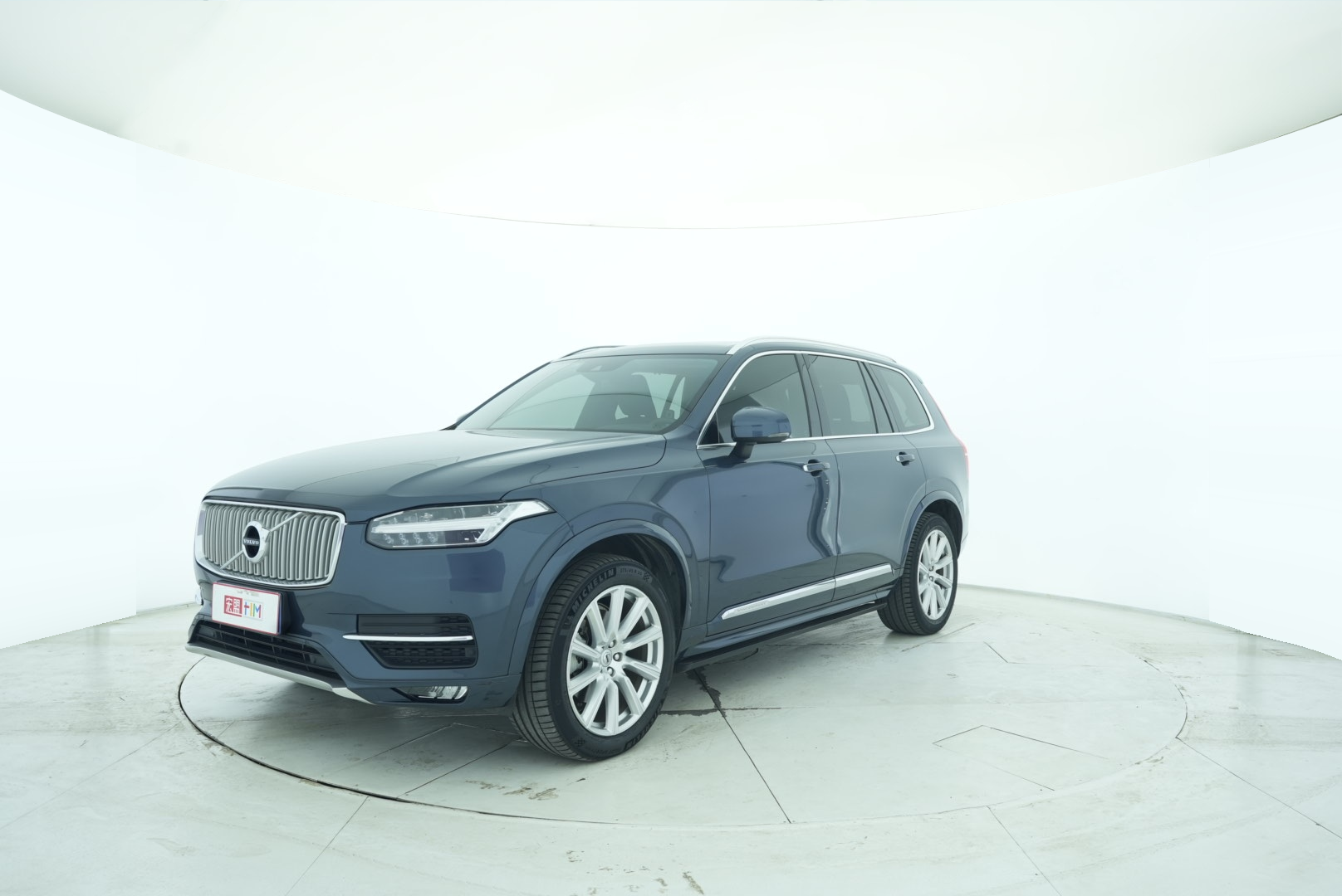 VOLVO XC90 2019 — фото 2